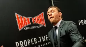 Конър Макгрегър наелектризира България, а Йосиф Панов триумфира със световната титла в същинско шоу в "Арена София", изпълнено с много нокаути (ВИДЕО)