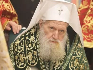 Патриарх Неофит остава във ВМА, какво е състоянието му?