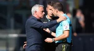 "Направих някои жестове, но..." Жозе Моуриньо се защити след червения си картон в края на Рома - Монца