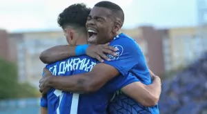 {{ otherArticle[0].article.title }}