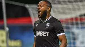 {{ otherArticle[0].article.title }}