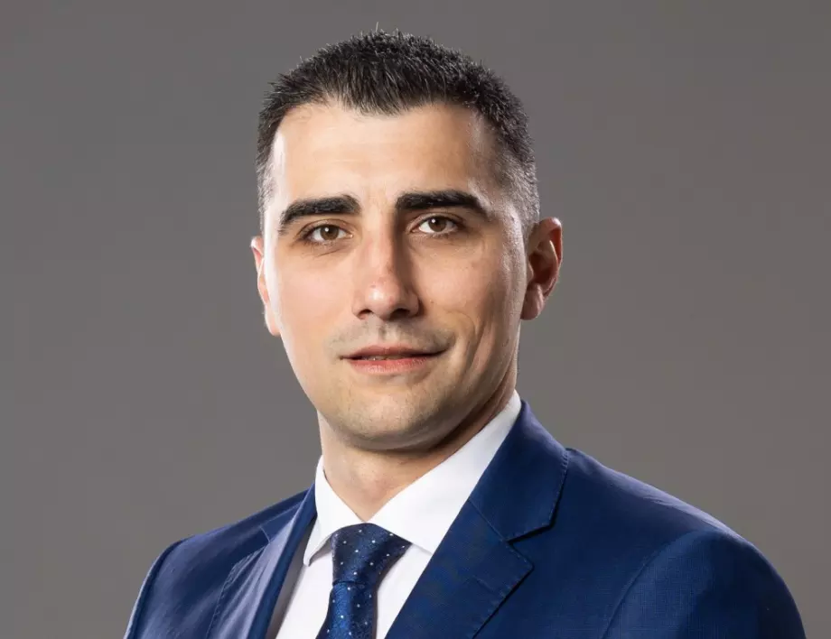 ПП-ДБ спечели и в Пазарджик: Петър Куленски е новият кмет (СНИМКИ)