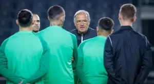 {{ otherArticle[0].article.title }}