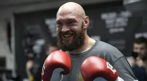 СНИМКИ: Феновете заподозряха Тайсън Фюри, че лъже за добрата си форма