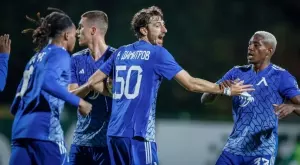 {{ otherArticle[0].article.title }}