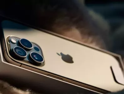 Apple потвърди проблем със зареждането на iPhone 15 в автомобили BMW 