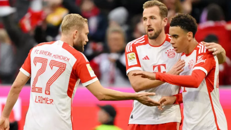 Екшън с марка "Бундеслига": Байерн Мюнхен вкара 8 в луд мач с 3 червени картона и гол от центъра (ВИДЕО)