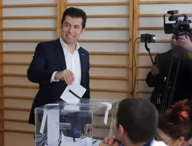 Кирил Петков: Колкото повече хора гласуват, толкова по-малка ще е тежестта на изборните измами