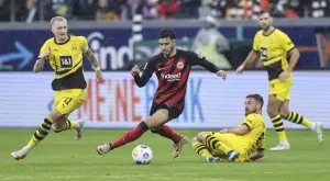 След 2 гола пасив: Борусия Дортмунд оцеля в голов екшън с Айнтрахт Франкфурт (ВИДЕО +СНИМКИ)