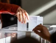 ЦИК тегли жребия на номерата в бюлетините за изборите 2 в 1
