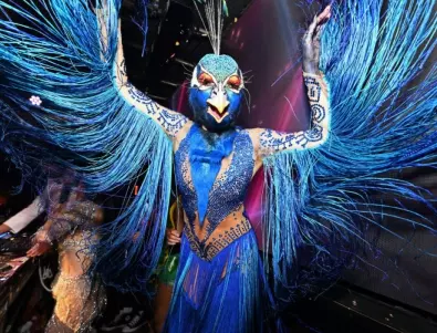 Кралицата на празника: Хайди Клум срази хелоуинско парти с костюм на паун (ВИДЕО и СНИМКИ)