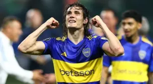 Все още го може! Единсон Кавани избухна с магически гол (ВИДЕО)