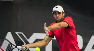 Страхотен успех! Александър Донски спечели титла на двойки в Португалия