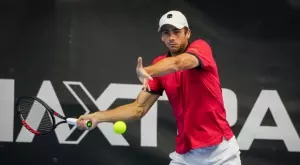 Александър Донски на четвърти финал на двойки за годината