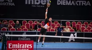 {{ otherArticle[0].article.title }}