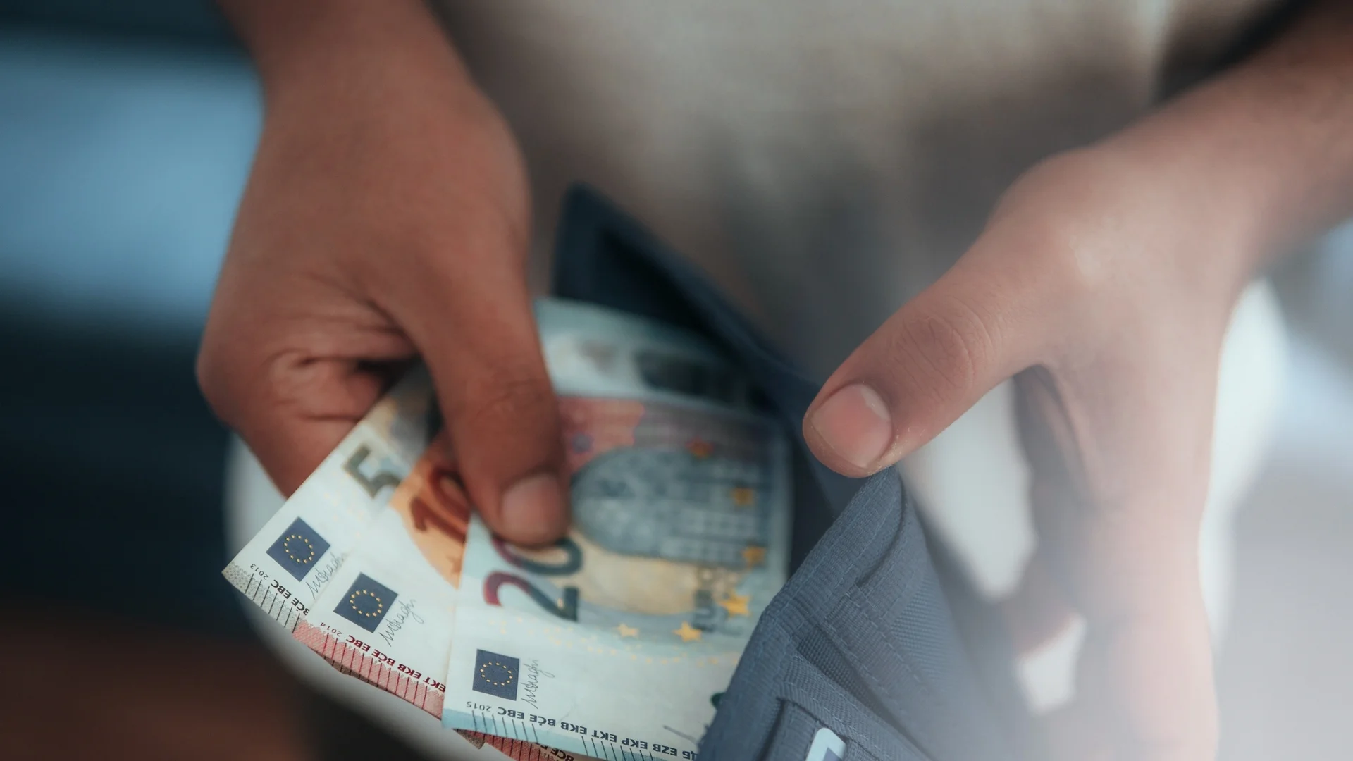 Конфискуваха 48 млн. фалшиви евро в Неапол 