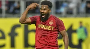 {{ otherArticle[0].article.title }}