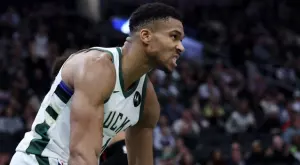 Адетокумбо с дежурна лекция, но Бъкс - без Лилард, се срина срещу "новобранеца на годината" (ВИДЕО)