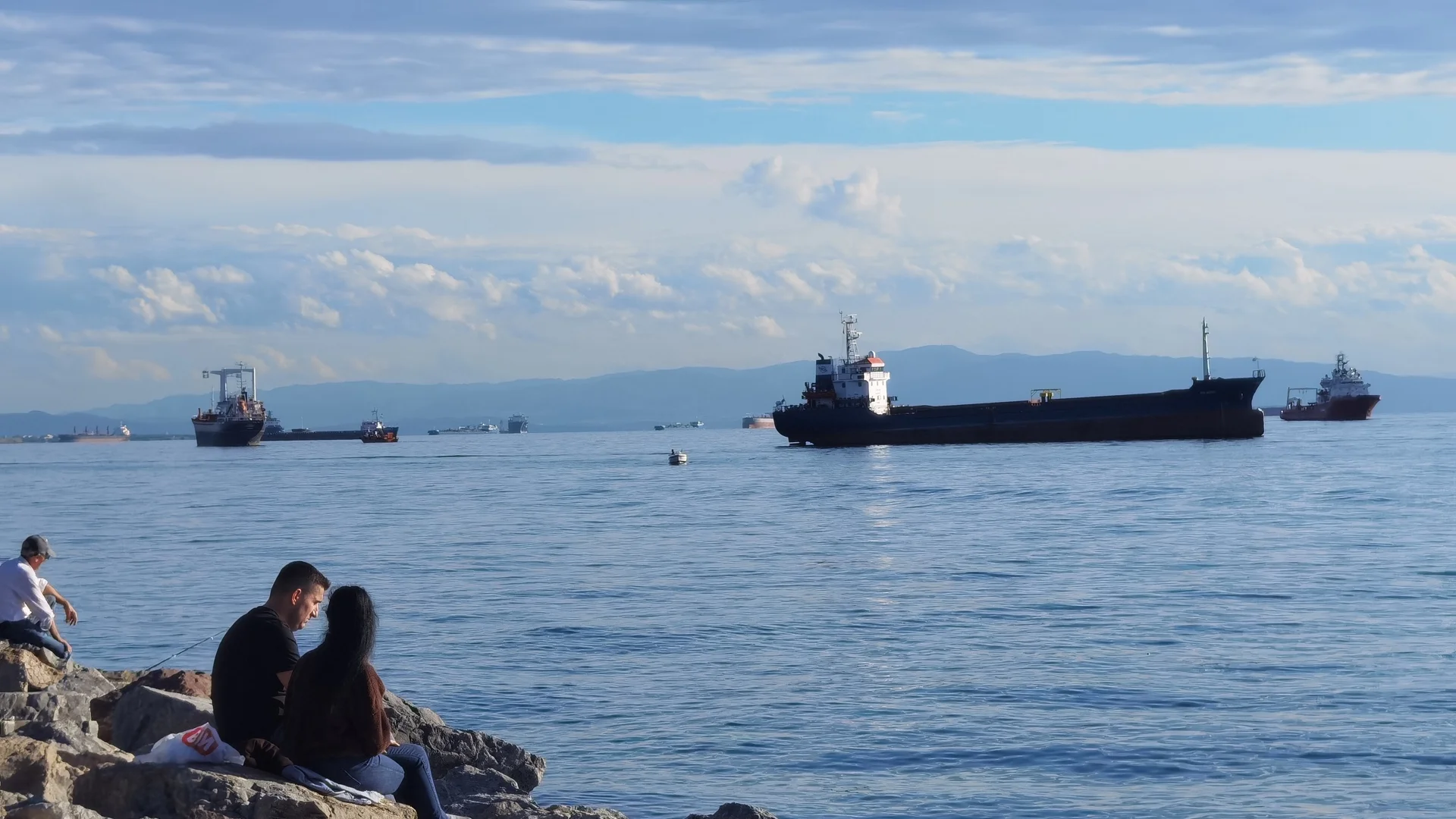 Отвлякоха български кораб край Йемен