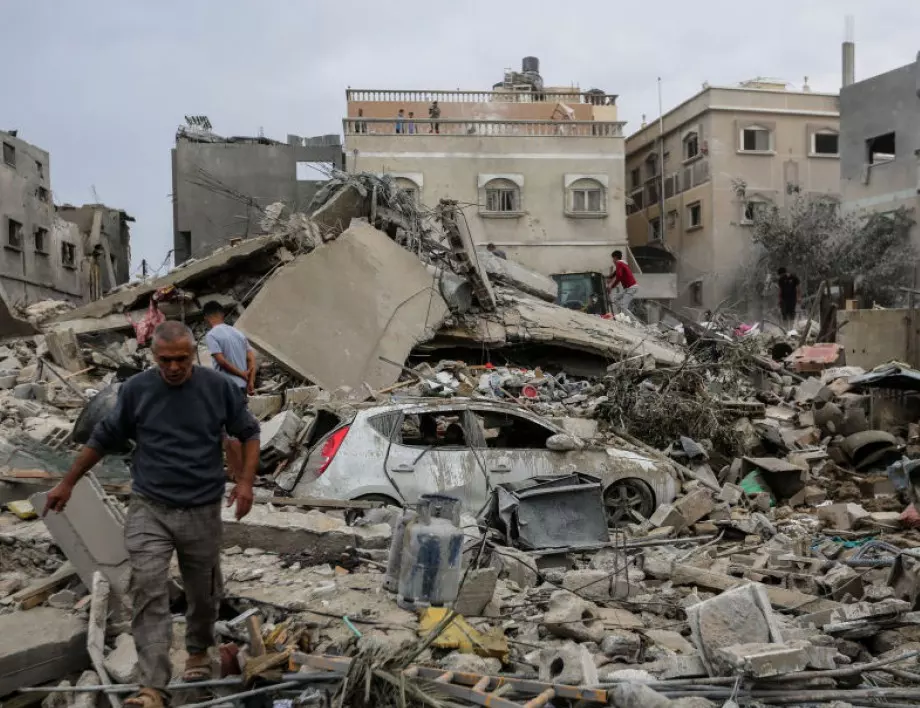 Палестински зъболекар: Израелското разузнаване ме предупреди за бомбардировките, така се спасиха всичките ми съседи 