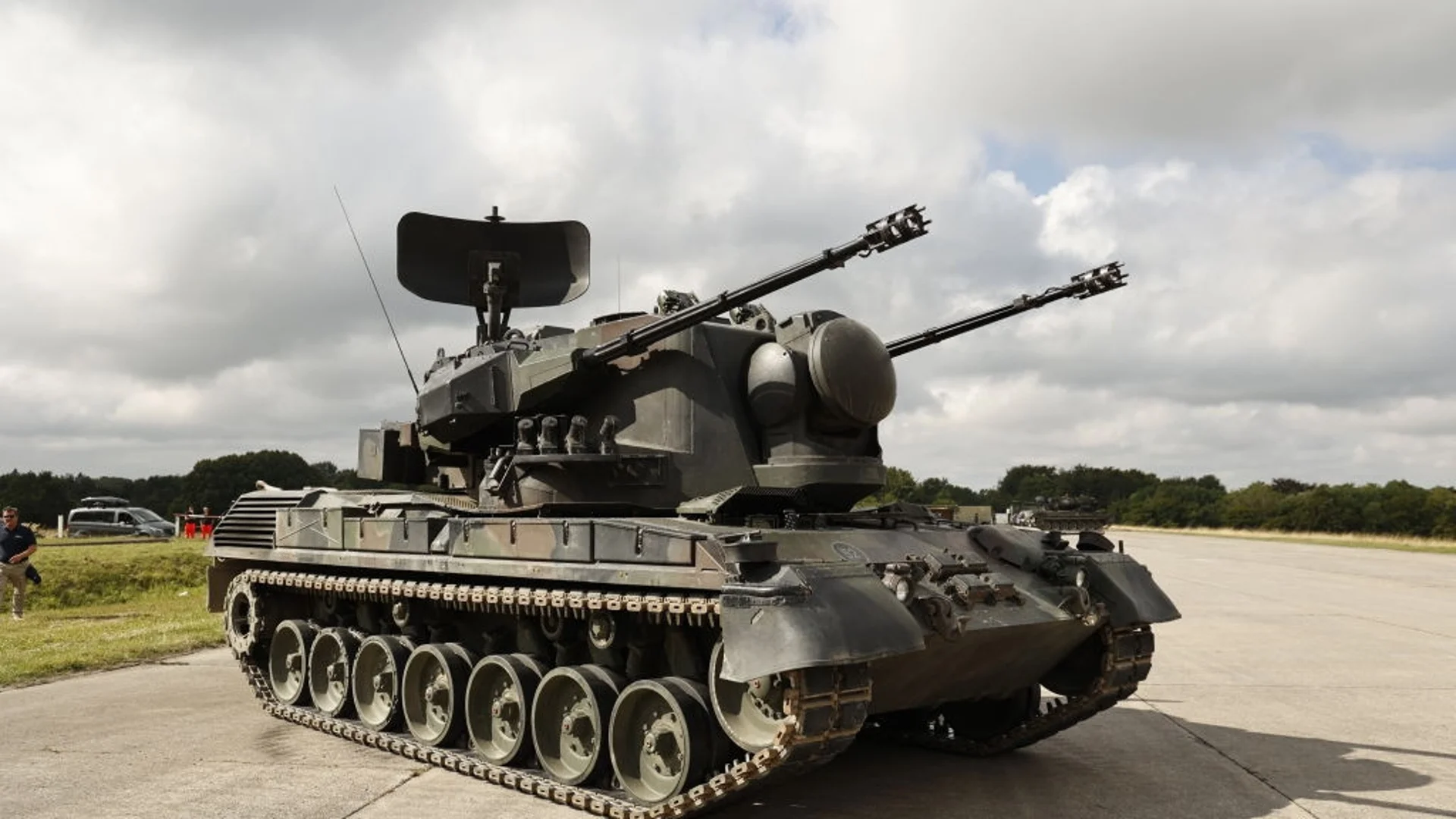 Украйна в тежко надбягване с Русия с ПВО