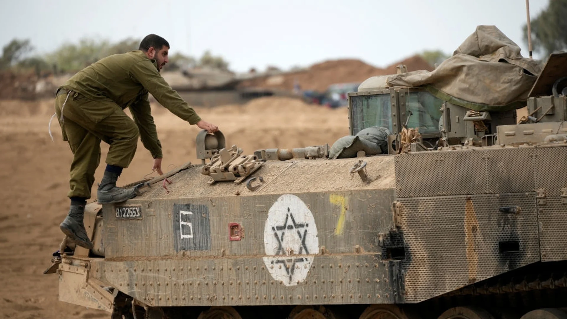 Ще има ли примирие: Израел ще изчака до утре отговора на „Хамас“