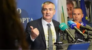 Спортният министър Димитър Илиев поздрави службите и коментира скандала с подкупа