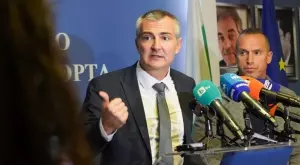 Спортният министър обеща драконовски мерки за средствата, които ММС отпуска