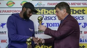 Бароан разкри заслугата на Ивелин Попов за прогреса му и отсече: Да отбележиш гол на Левски е забележително