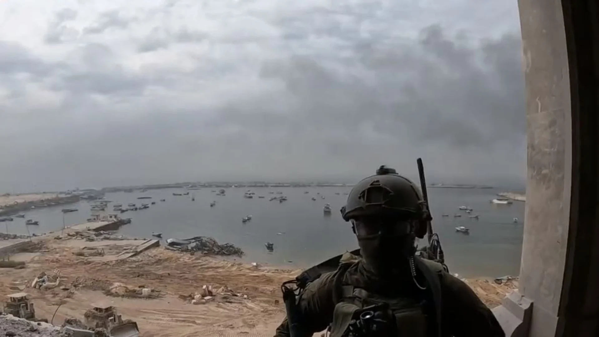 Израелската армия превзе пристанището в Газа (ВИДЕО)