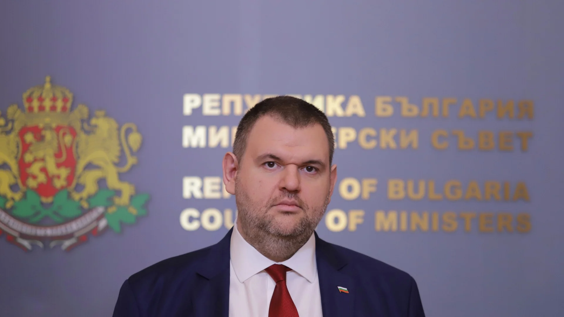Пеевски защити вътрешния министър: Другия път Денков да влезе в гангстерската битка на улицата