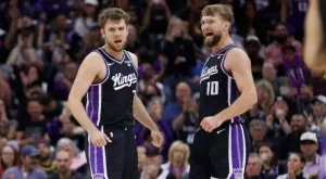 ВИДЕО: 17 минути и 5 точки за Везенков при петата поредна победа на Сакраменто Кингс