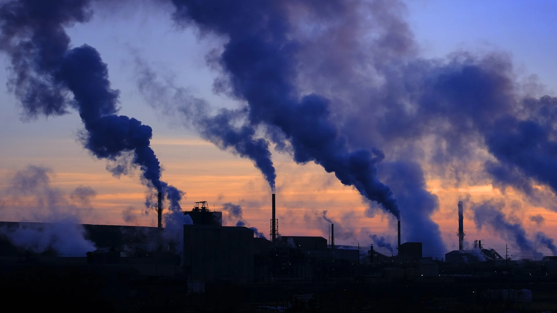Доклад: Развитите икономики с рекорден спад на вредните емисии (ГРАФИКА)