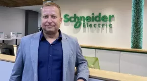 Schneider Electric предлага пълно портфолио от решения за центровете за данни