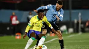 Защо всеки път, когато го фаулира, уругваец се извинява на Винисиус и пита дали е добре?