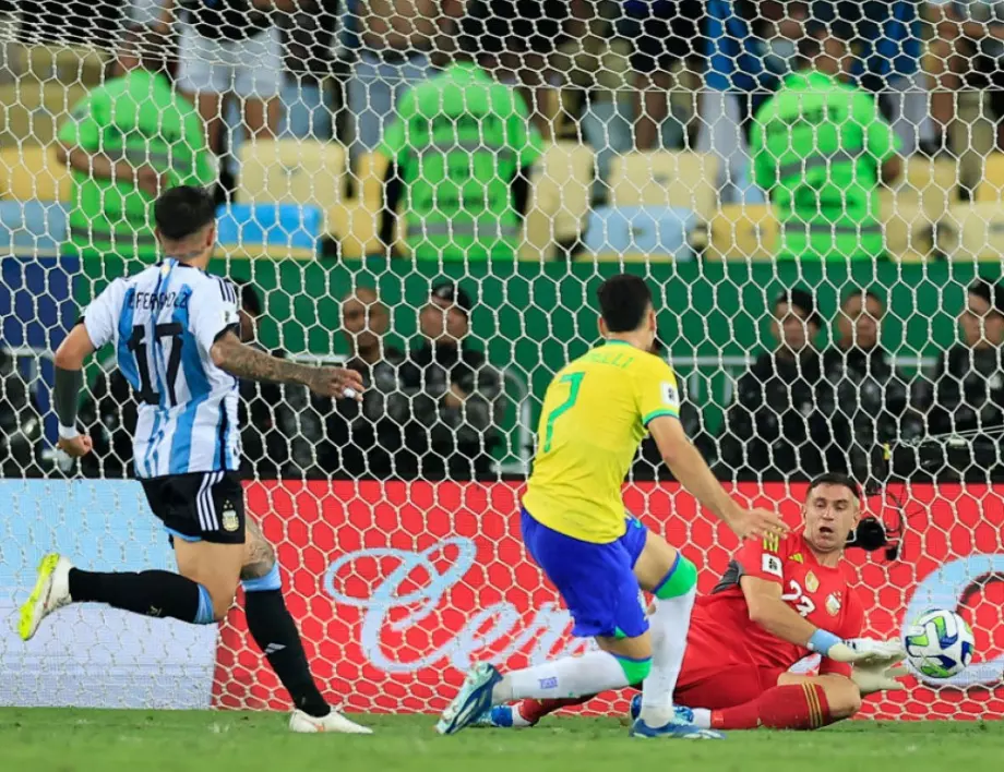 Бой за малко да спре футболното зрелище Бразилия срещу Аржентина (ВИДЕО)