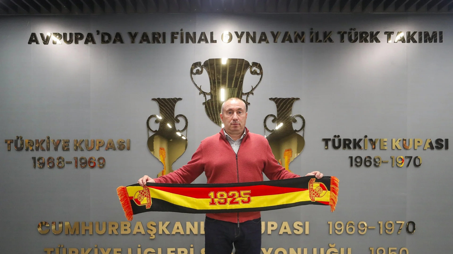 Мъри го направи! Станимир Стоилов върна Гьозтепе в турската Суперлига
