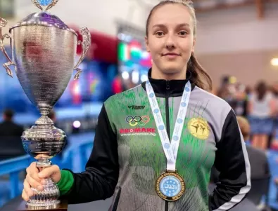 Калина Бояджиева може всичко: Европейската шампионка по таекуондо със световна титла по кикбокс (ВИДЕО)