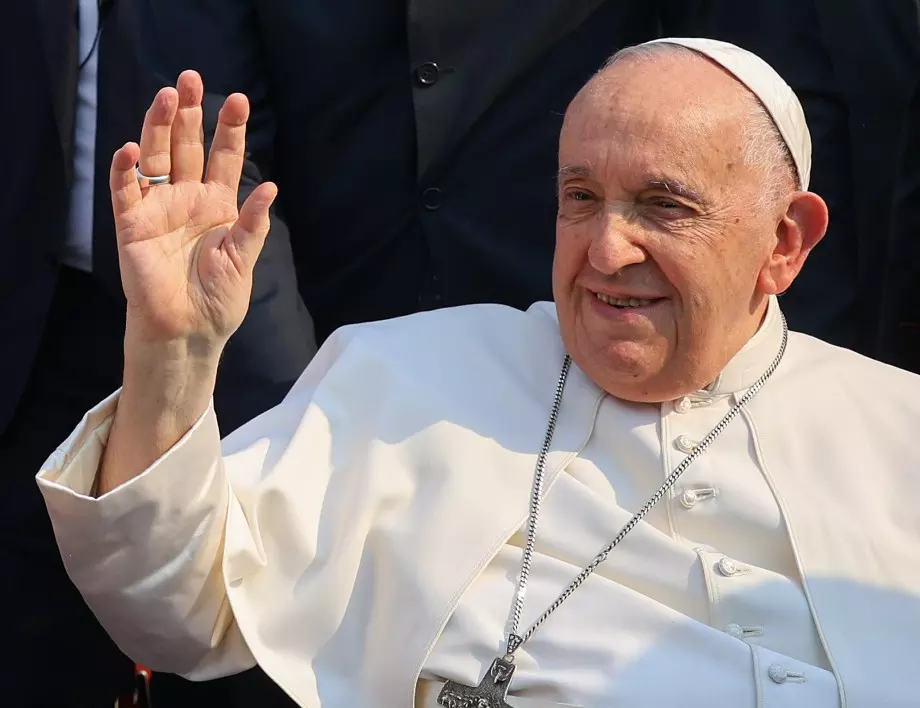 Папата поиска мир във всяка земя 
