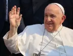 Папата се моли за децата, живеещи в почти робски условия