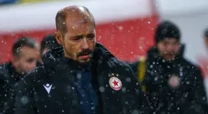 Нестор Ел Маестро забива на пейката свой любимец