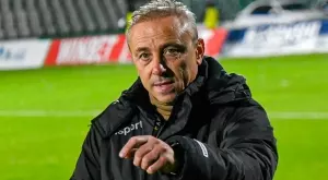 {{ otherArticle[0].article.title }}