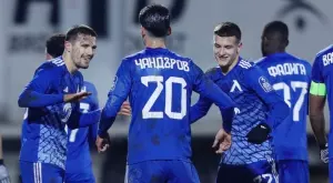 ВИДЕО: Играчи на Левски минаха медицински прегледи преди зимния лагер