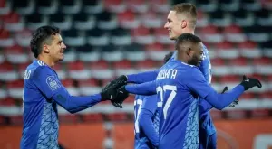 {{ otherArticle[0].article.title }}