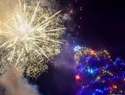 Коледните светлини на новата елха в София грейват на 1 декември (СНИМКИ)
