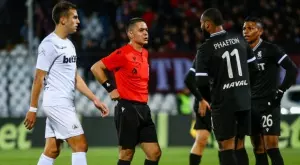 {{ otherArticle[0].article.title }}