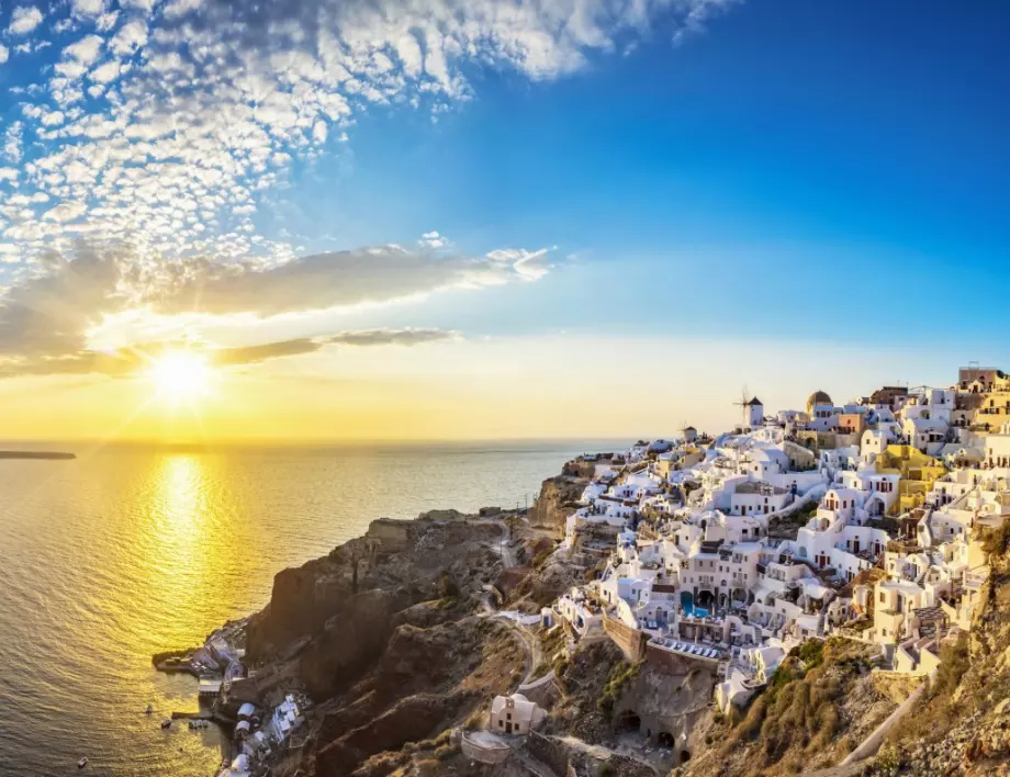 Η Ελλάδα εισάγει νέο φόρο για τους τουρίστες