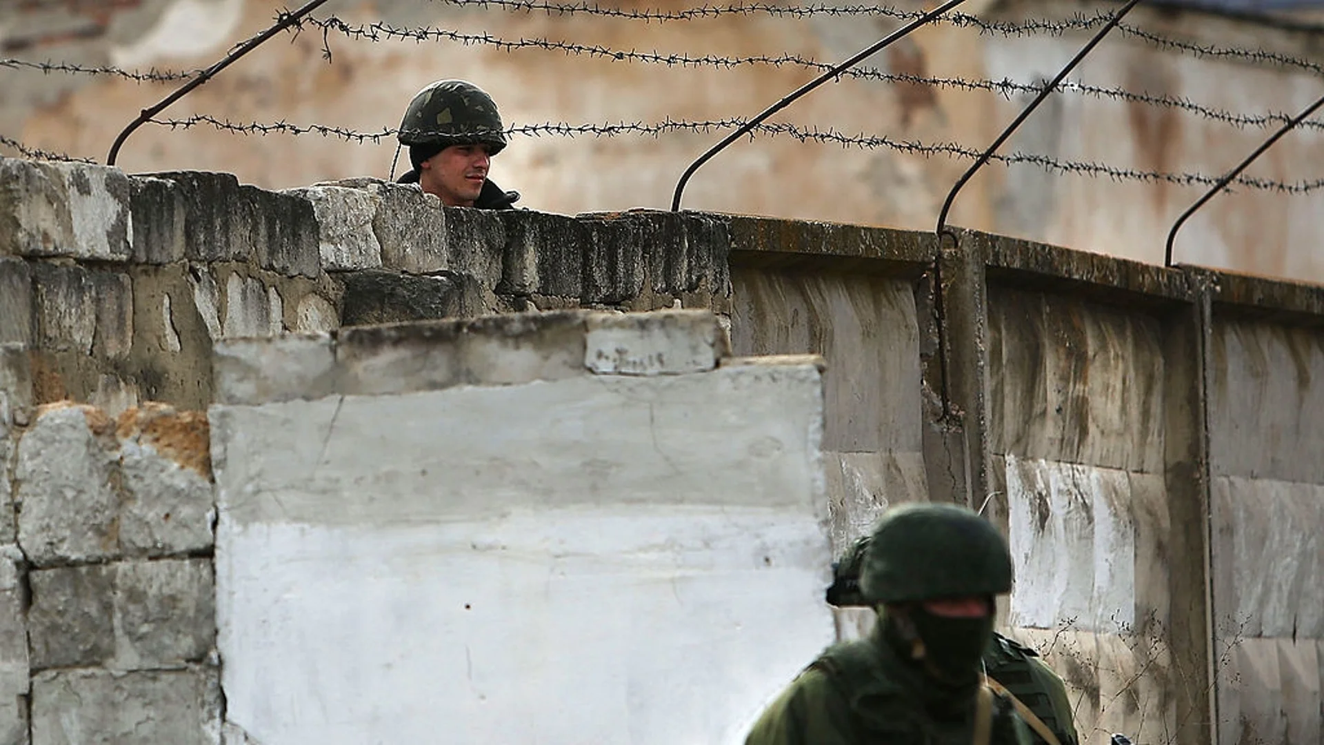 Русия прати украински военнопленници да се бият в Украйна (ВИДЕО)