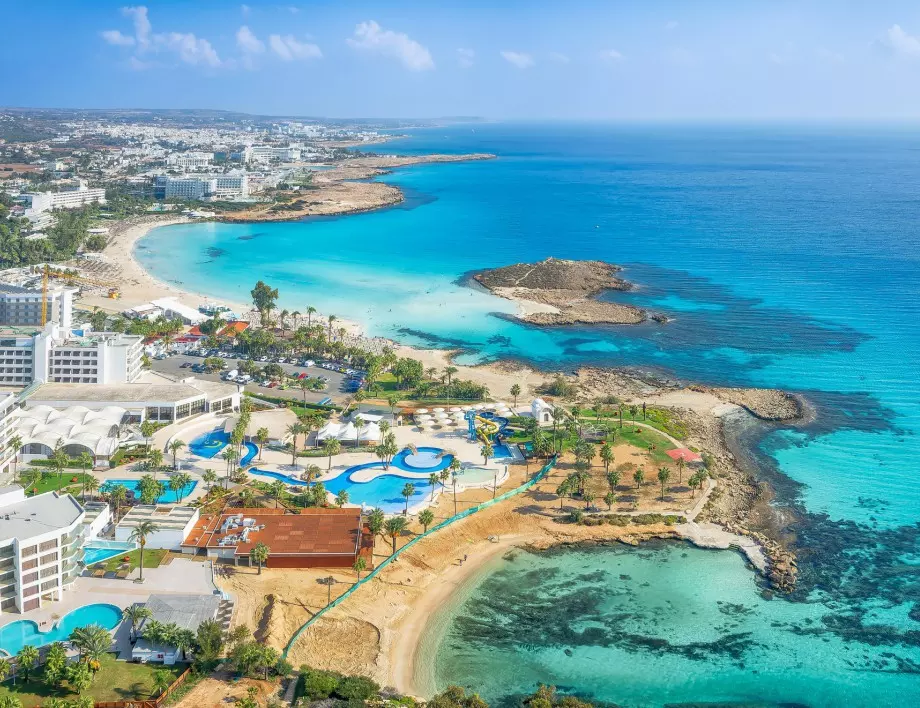 Засилена туристическа вълна се очаква да потегли към Кипър