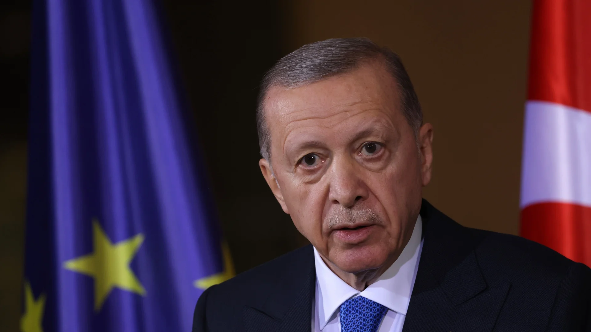 Ердоган уверява, че няма да допусне терористични атаки в Турция